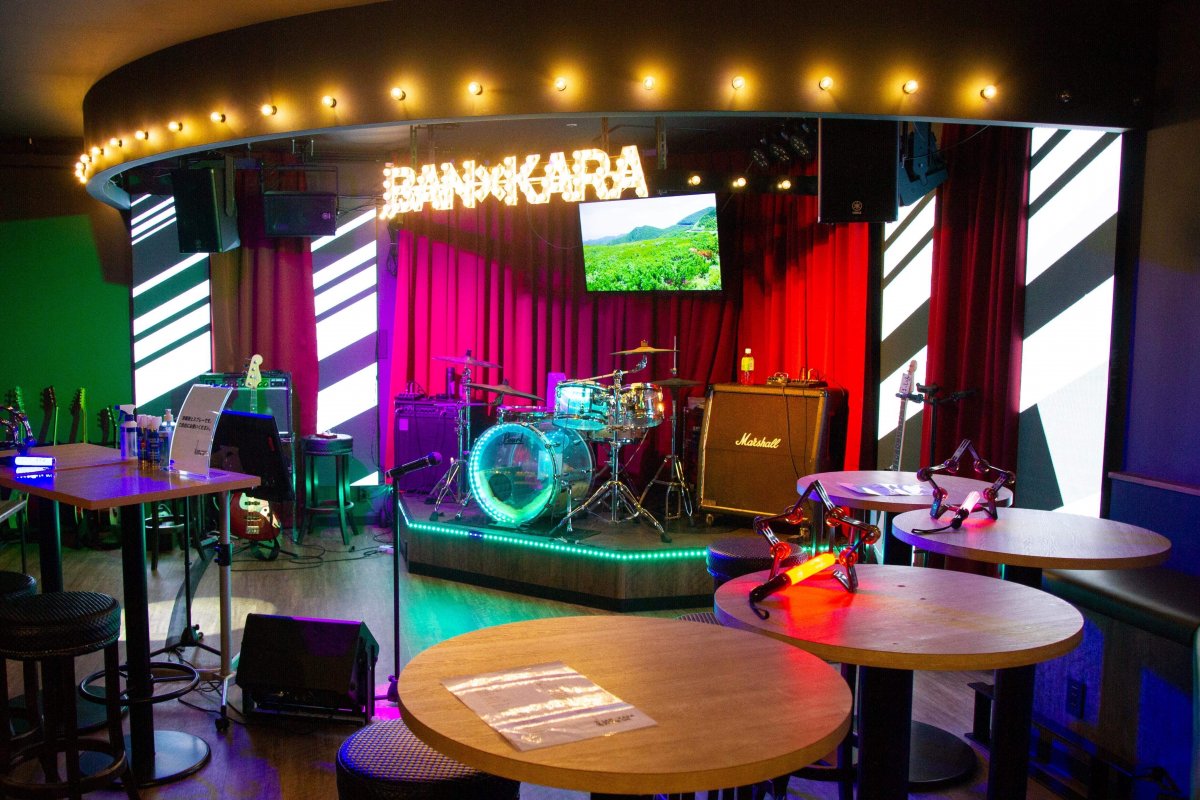 BAN×KARA ZONE-UK