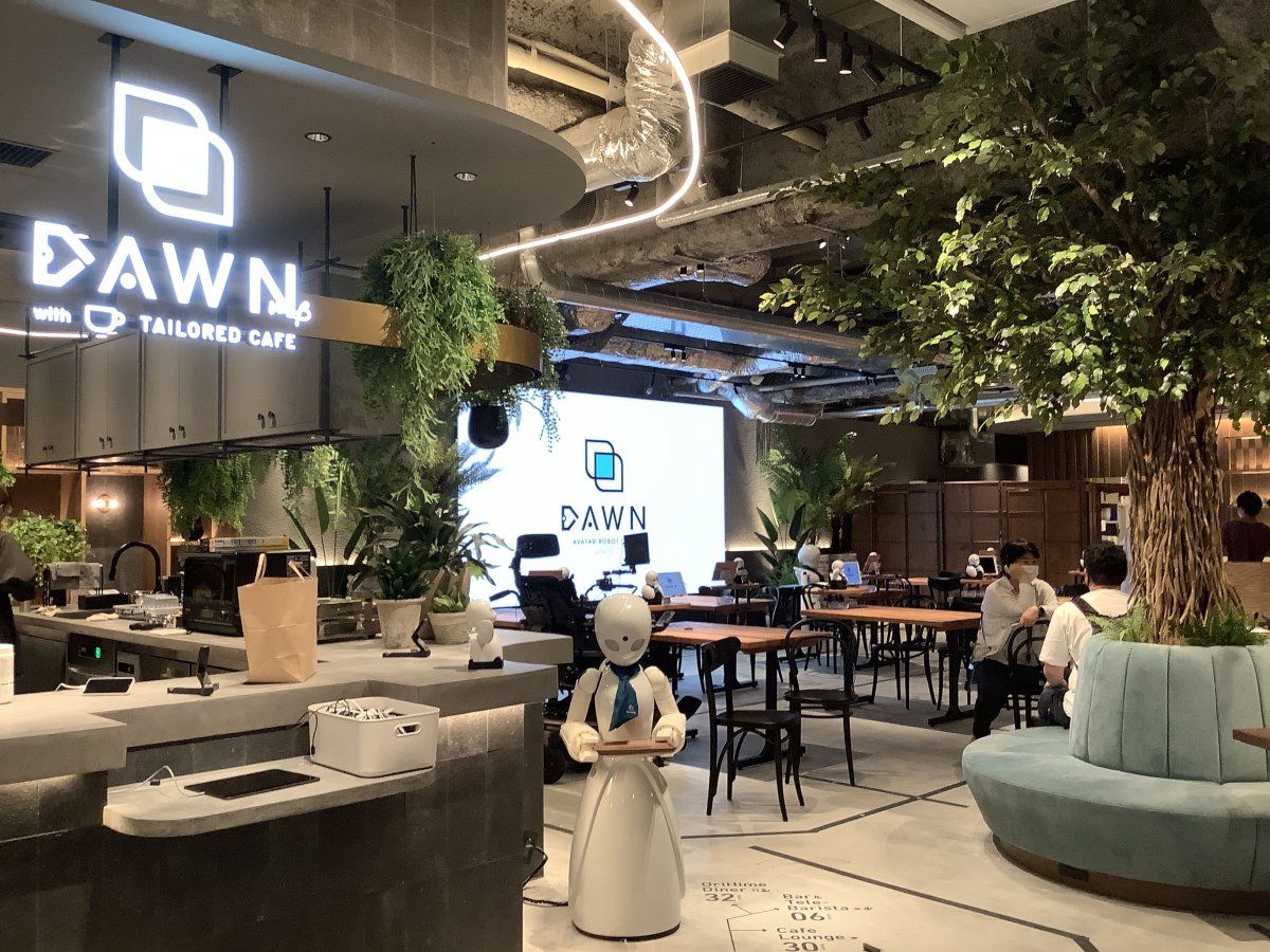 分身ロボットカフェDAWN店内